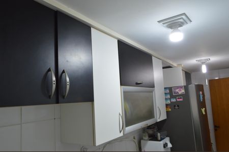 Apartamento à venda com 64m², 2 quartos e 1 vagaCozinha