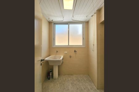 Área de Serviço de apartamento para alugar com 2 quartos, 75m² em Indianópolis, São Paulo
