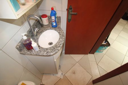 Casa de condomínio à venda com 130m², 3 quartos e 3 vagasLavabo