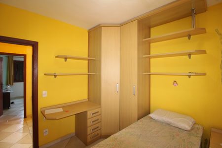 Casa de condomínio à venda com 130m², 3 quartos e 3 vagasQuarto 1