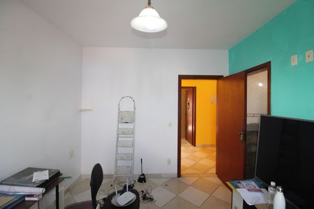 Casa de condomínio à venda com 130m², 3 quartos e 3 vagasQuarto 2
