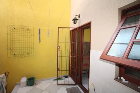 Casa de condomínio à venda com 130m², 3 quartos e 3 vagasÁrea de Serviço