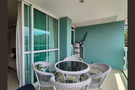 Apartamento à venda com 68m², 2 quartos e 1 vagaVaranda