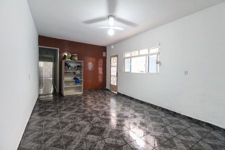 Sala de casa para alugar com 2 quartos, 300m² em Jardim Santo Antonio, São Paulo