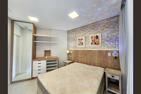 Apartamento para alugar com 37m², 1 quarto e 1 vaga Apartamento para alugar com 37m², 1 quarto e 1 vagaSuíte