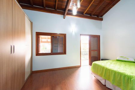 Casa à venda com 200m², 3 quartos e 2 vagas Casa à venda com 200m², 3 quartos e 2 vagasSuíte 1