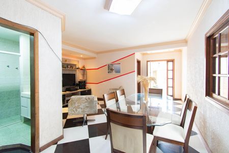 Casa à venda com 200m², 3 quartos e 2 vagas Casa à venda com 200m², 3 quartos e 2 vagasCozinha