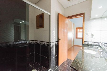 Casa à venda com 200m², 3 quartos e 2 vagas Casa à venda com 200m², 3 quartos e 2 vagasBanheiro da Suíte 1