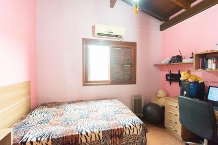 Casa à venda com 200m², 3 quartos e 2 vagas Casa à venda com 200m², 3 quartos e 2 vagasSuíte 2