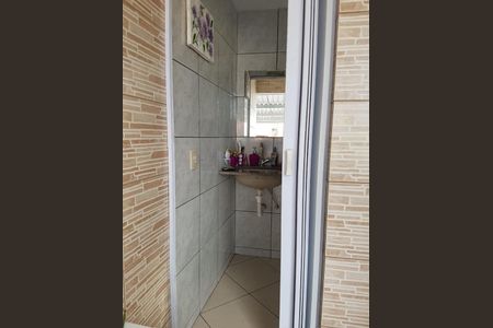 Banheiro de casa de condomínio à venda com 3 quartos, 200m² em Taquara, Rio de Janeiro