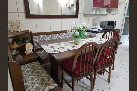 Cozinha de casa de condomínio à venda com 3 quartos, 200m² em Taquara, Rio de Janeiro