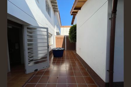 Casa para alugar com 150m², 3 quartos e 2 vagas Casa para alugar com 150m², 3 quartos e 2 vagasQuintal