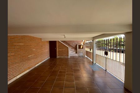 Casa para alugar com 150m², 3 quartos e 2 vagas Casa para alugar com 150m², 3 quartos e 2 vagasGaragem