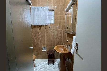 Casa para alugar com 150m², 3 quartos e 2 vagas Casa para alugar com 150m², 3 quartos e 2 vagasBanheiro 1