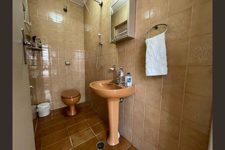 Casa para alugar com 150m², 3 quartos e 2 vagas Casa para alugar com 150m², 3 quartos e 2 vagasBanheiro 2