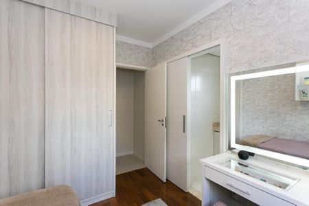 Apartamento à venda com 130m², 3 quartos e 2 vagasSuíte 2