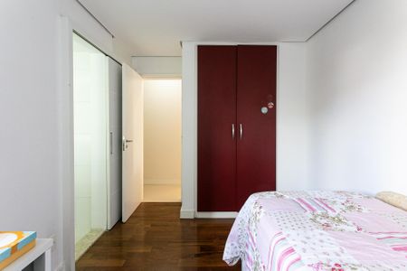 Apartamento à venda com 130m², 3 quartos e 2 vagasSuíte 3