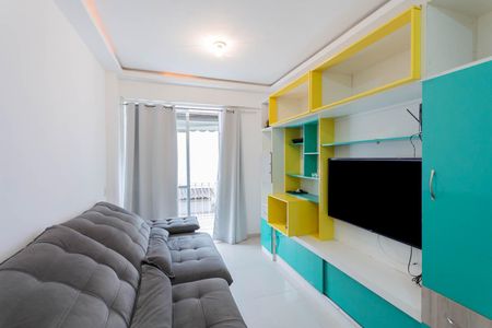 Apartamento à venda com 80m², 2 quartos e 1 vagaSala