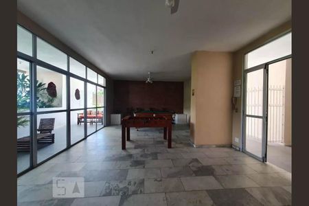 Apartamento à venda com 80m², 2 quartos e 1 vagaÁrea comum