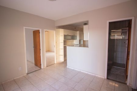 Sala de casa para alugar com 4 quartos, 110m² em Bernardo Monteiro, Contagem