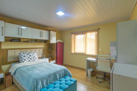 Quarto 1 de casa à venda com 2 quartos, 80m² em Mato Grande, Canoas