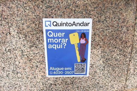 Studio para alugar com 32m², 1 quarto e 1 vaga Studio para alugar com 32m², 1 quarto e 1 vagaPlaca