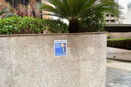 Studio para alugar com 32m², 1 quarto e 1 vaga Studio para alugar com 32m², 1 quarto e 1 vagaPlaca