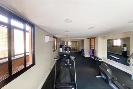 Studio para alugar com 32m², 1 quarto e 1 vaga Studio para alugar com 32m², 1 quarto e 1 vagaÁrea comum - Academia