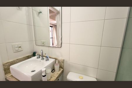 Apartamento à venda com 77m², 2 quartos e 1 vaga Apartamento à venda com 77m², 2 quartos e 1 vagaBanheiro