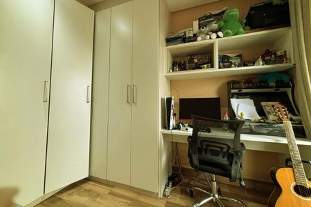 Apartamento à venda com 71m², 2 quartos e 2 vagasQuarto 