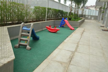 Apartamento à venda com 71m², 2 quartos e 2 vagasÁrea comum - Playground