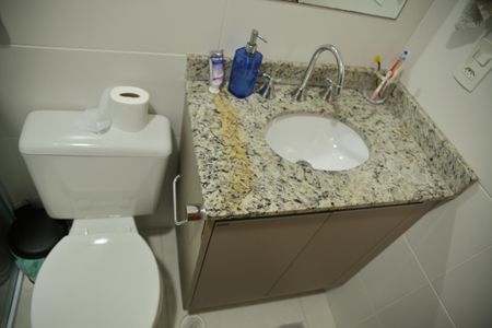 Apartamento à venda com 71m², 2 quartos e 2 vagasBanheiro Social