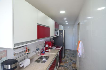 Apartamento à venda com 67m², 2 quartos e 1 vagaCozinha