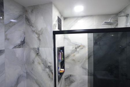 Apartamento à venda com 67m², 2 quartos e 1 vagaBanheiro da Suíte