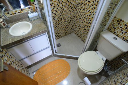 Apartamento à venda com 67m², 2 quartos e 1 vagaBanheiro Social