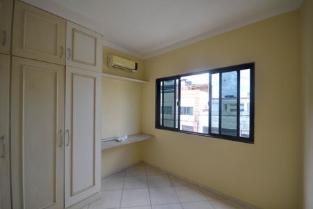 Casa para alugar com 225m², 2 quartos e 3 vagas Casa para alugar com 225m², 2 quartos e 3 vagasQuarto 1