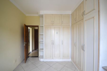 Casa para alugar com 225m², 2 quartos e 3 vagas Casa para alugar com 225m², 2 quartos e 3 vagasQuarto 1