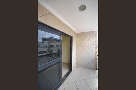 Sacada de casa para alugar com 2 quartos, 225m² em Centro, Nilópolis