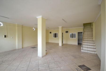 Casa para alugar com 225m², 2 quartos e 3 vagas Casa para alugar com 225m², 2 quartos e 3 vagasGaragem