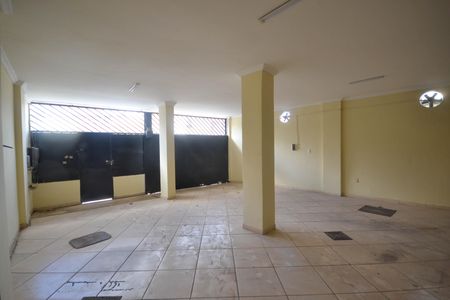 Casa para alugar com 225m², 2 quartos e 3 vagas Casa para alugar com 225m², 2 quartos e 3 vagasGaragem