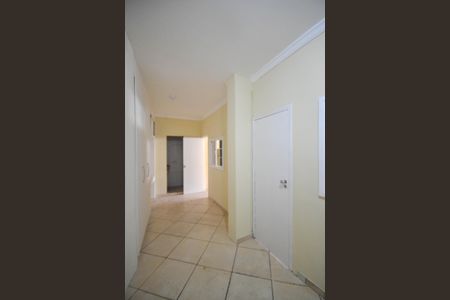 Casa para alugar com 225m², 2 quartos e 3 vagas Casa para alugar com 225m², 2 quartos e 3 vagasQuarto de Serviço