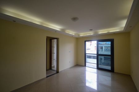 Casa para alugar com 225m², 2 quartos e 3 vagas Casa para alugar com 225m², 2 quartos e 3 vagasSala