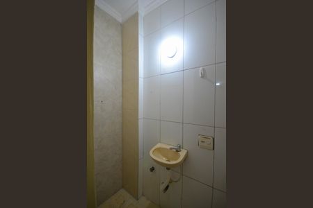 Casa para alugar com 225m², 2 quartos e 3 vagas Casa para alugar com 225m², 2 quartos e 3 vagasBanheiro de Serviço