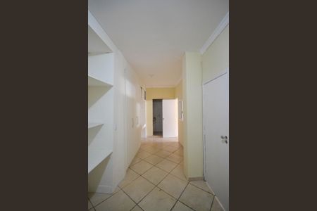 Casa para alugar com 225m², 2 quartos e 3 vagas Casa para alugar com 225m², 2 quartos e 3 vagasQuarto de Serviço