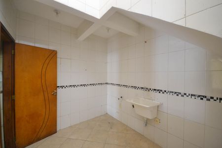 Casa para alugar com 225m², 2 quartos e 3 vagas Casa para alugar com 225m², 2 quartos e 3 vagasÁrea de Serviço