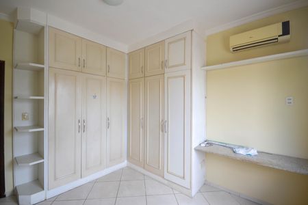 Casa para alugar com 225m², 2 quartos e 3 vagas Casa para alugar com 225m², 2 quartos e 3 vagasQuarto 1