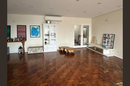 Apartamento à venda com 200m², 3 quartos e 1 vaga Apartamento à venda com 200m², 3 quartos e 1 vagaSala