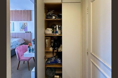 Apartamento à venda com 200m², 3 quartos e 1 vaga Apartamento à venda com 200m², 3 quartos e 1 vagaSuíte