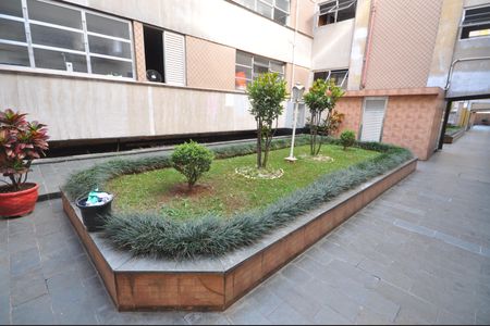 Apartamento à venda com 79m², 2 quartos e 1 vagaÁrea comum