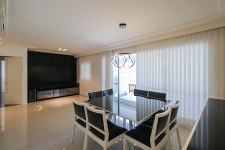 Sala de apartamento para alugar com 3 quartos, 135m² em Cerâmica, São Caetano do Sul